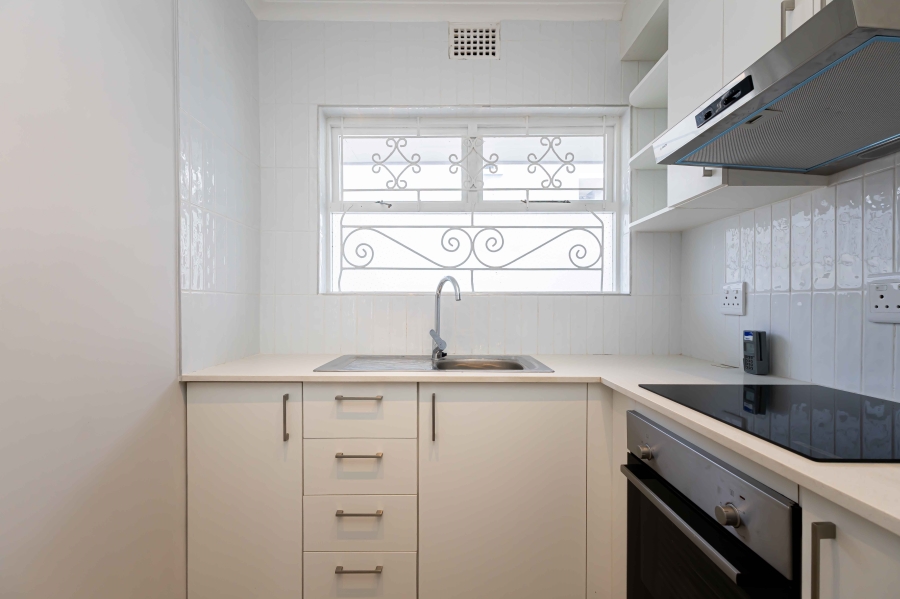 To Let 0 Bedroom Property for Rent in Sea Point Western Cape